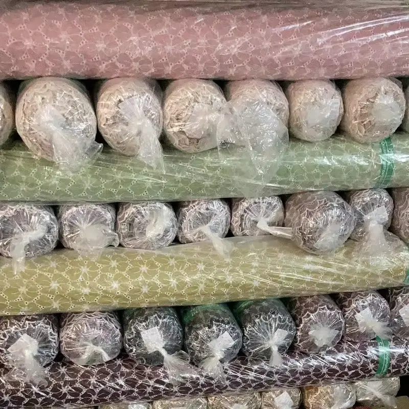 White Cotton Lace Embroidery Eyelet Fabric For Dress White Cotton Lace Embroidery Eyelet Fabric For Dress